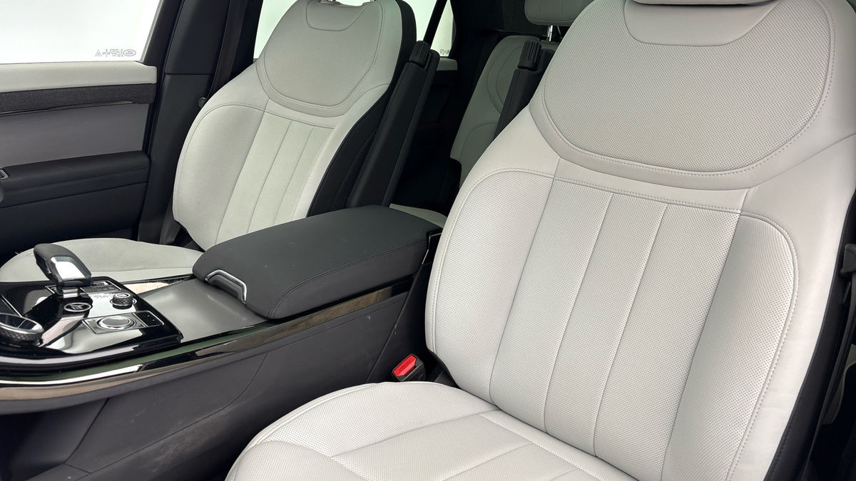 Land Rover Range Rover Sport Image 7