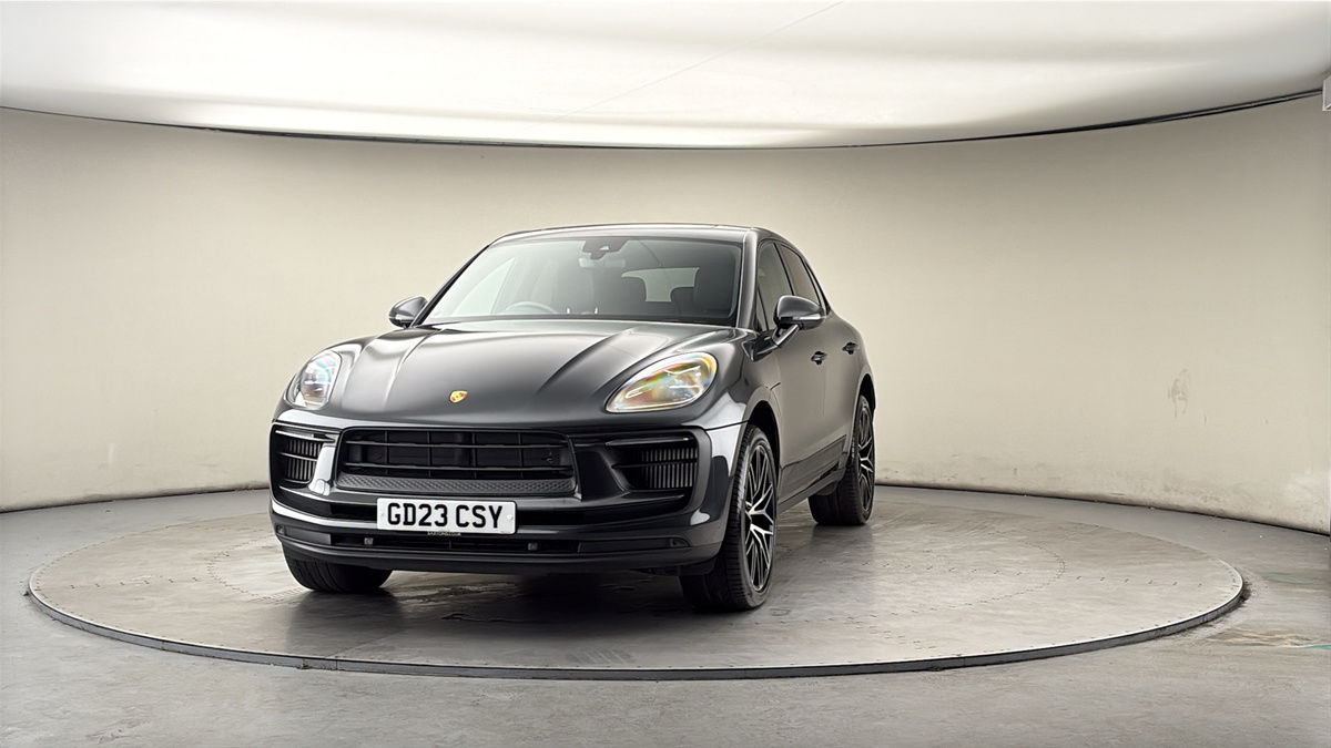 More views of Porsche Macan