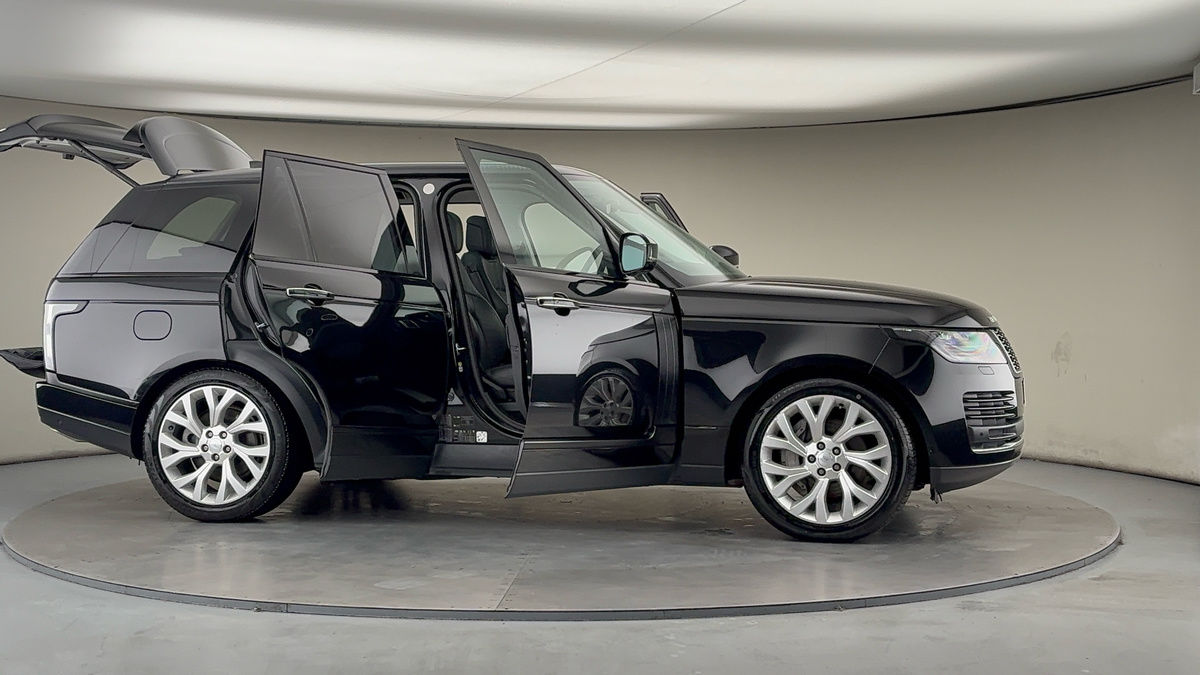 More views of Land Rover Range Rover