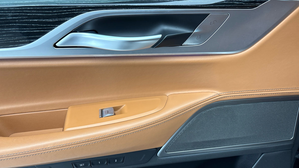 BMW 7 Series Image 19