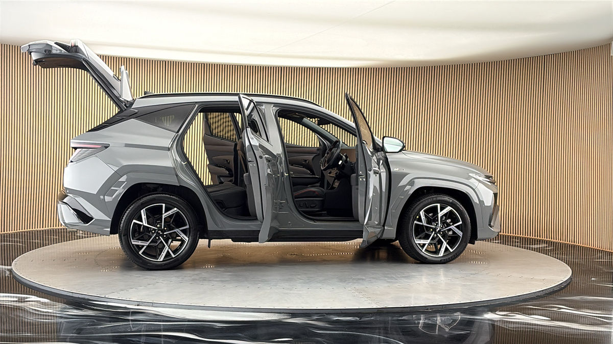More views of Hyundai TUCSON