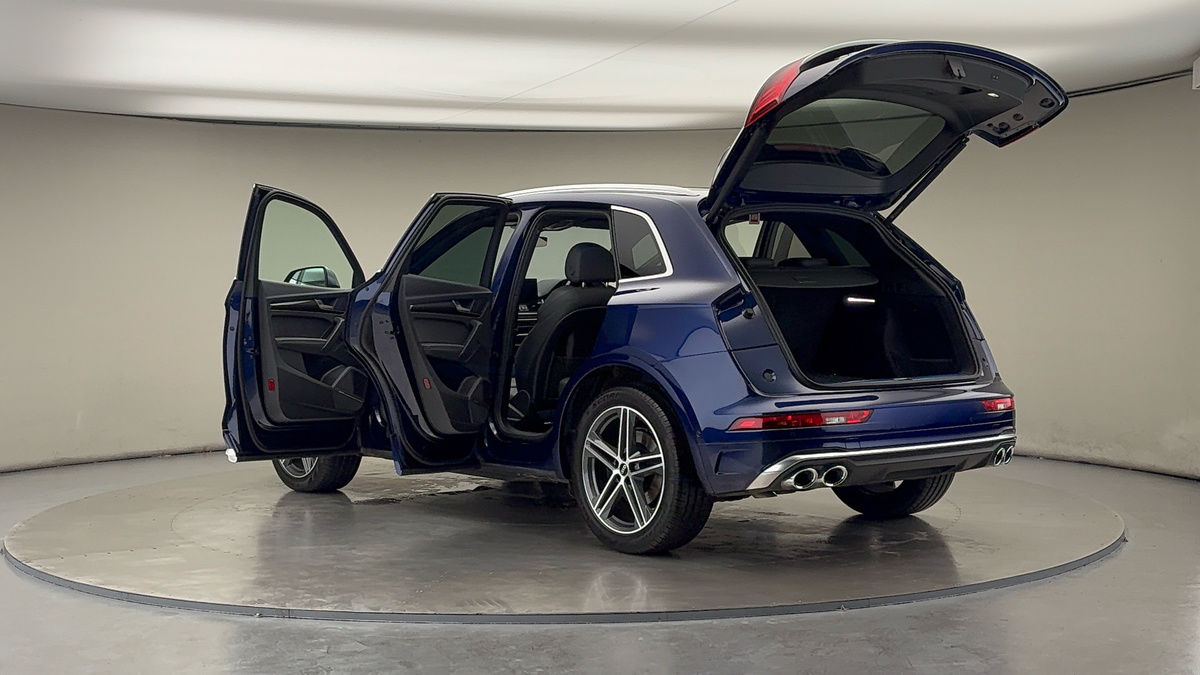 More views of Audi SQ5