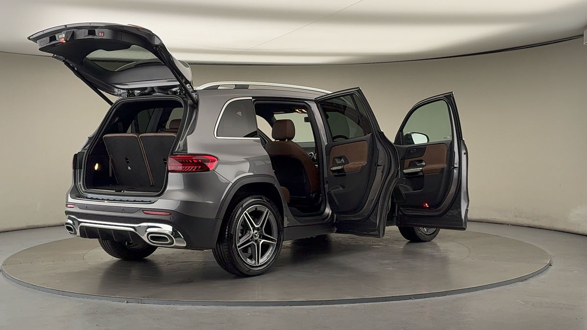 More views of Mercedes-Benz GLB