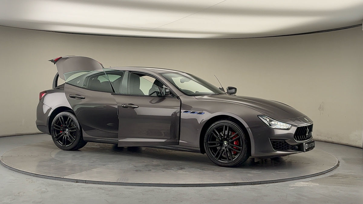 More views of Maserati Ghibli