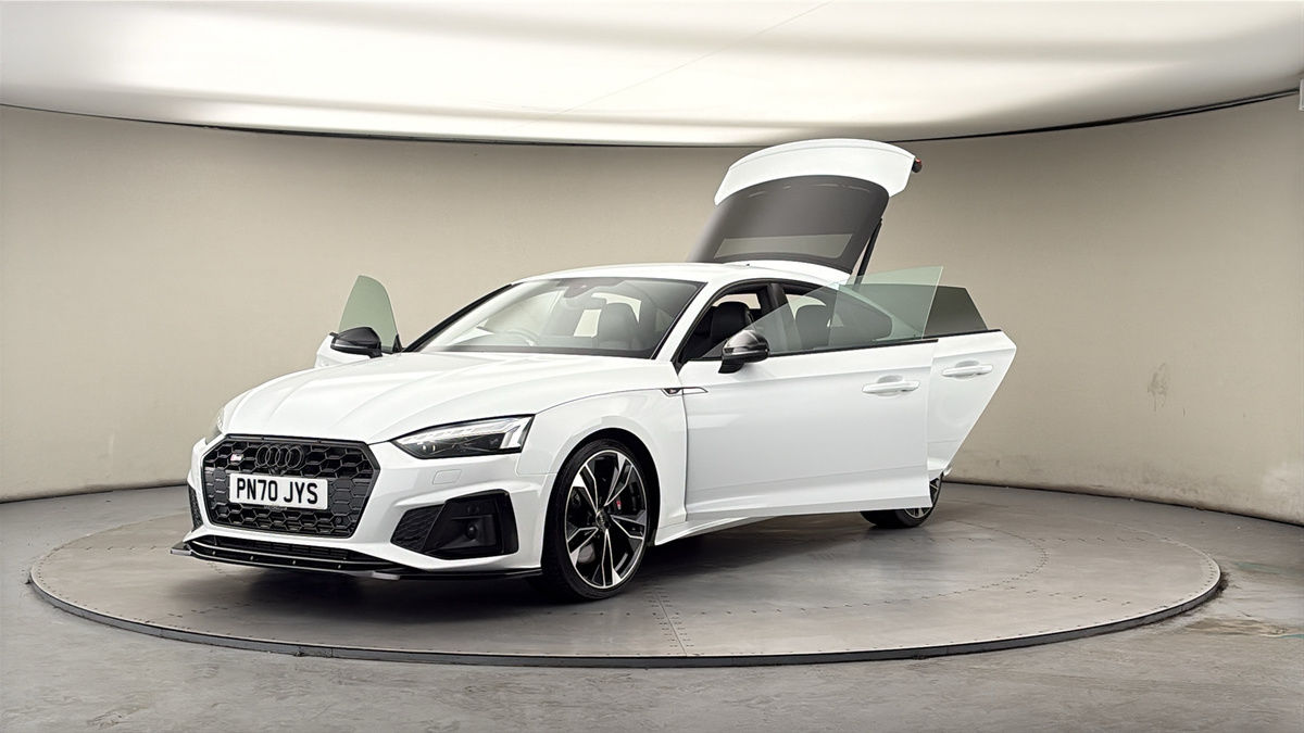 More views of Audi S5