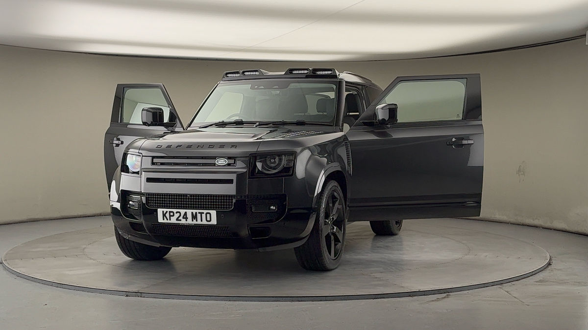 More views of Land Rover Defender 90