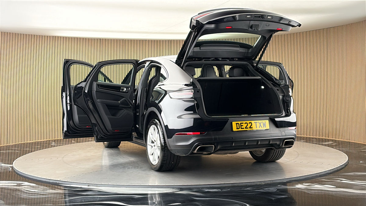 More views of Porsche Cayenne