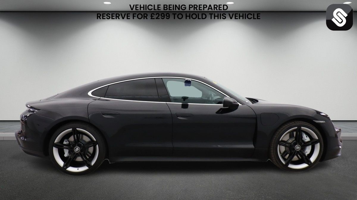 Porsche Taycan Image 5