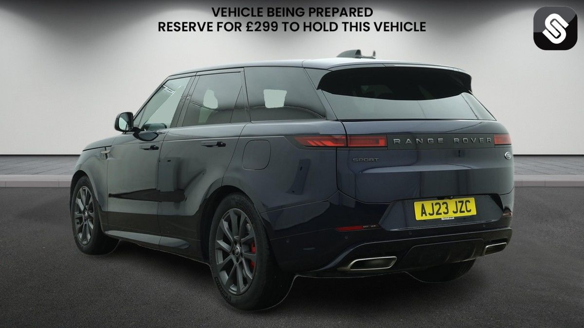 Land Rover Range Rover Sport Image 3