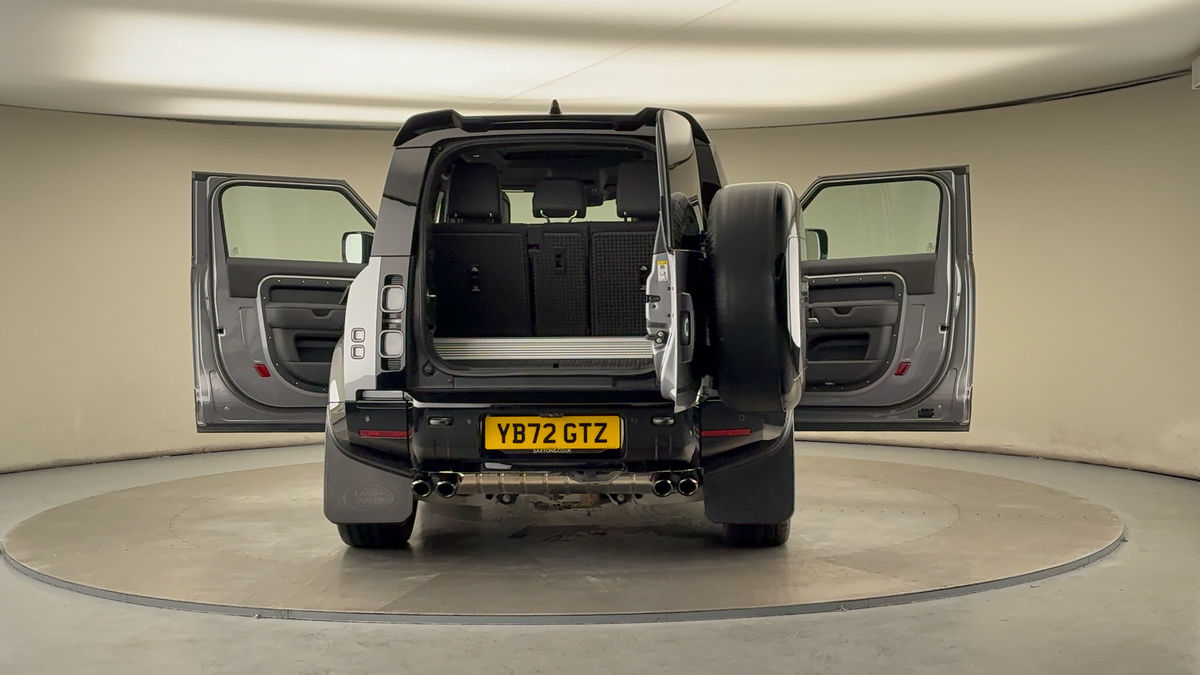 More views of Land Rover Defender 90