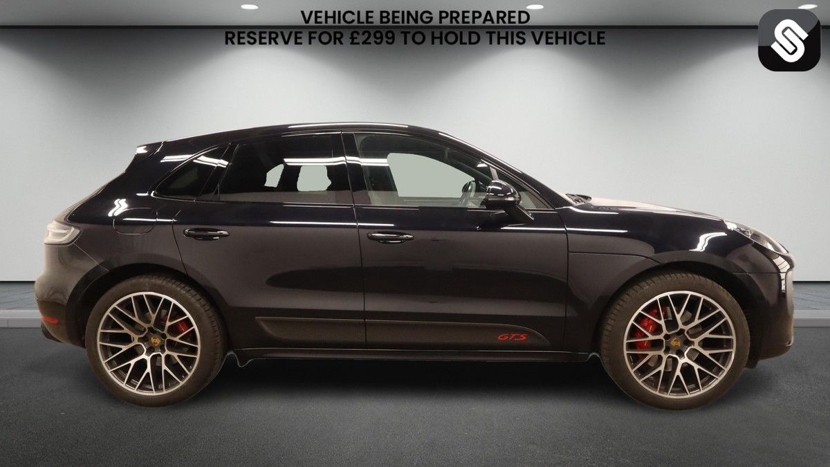 Porsche Macan Image 5