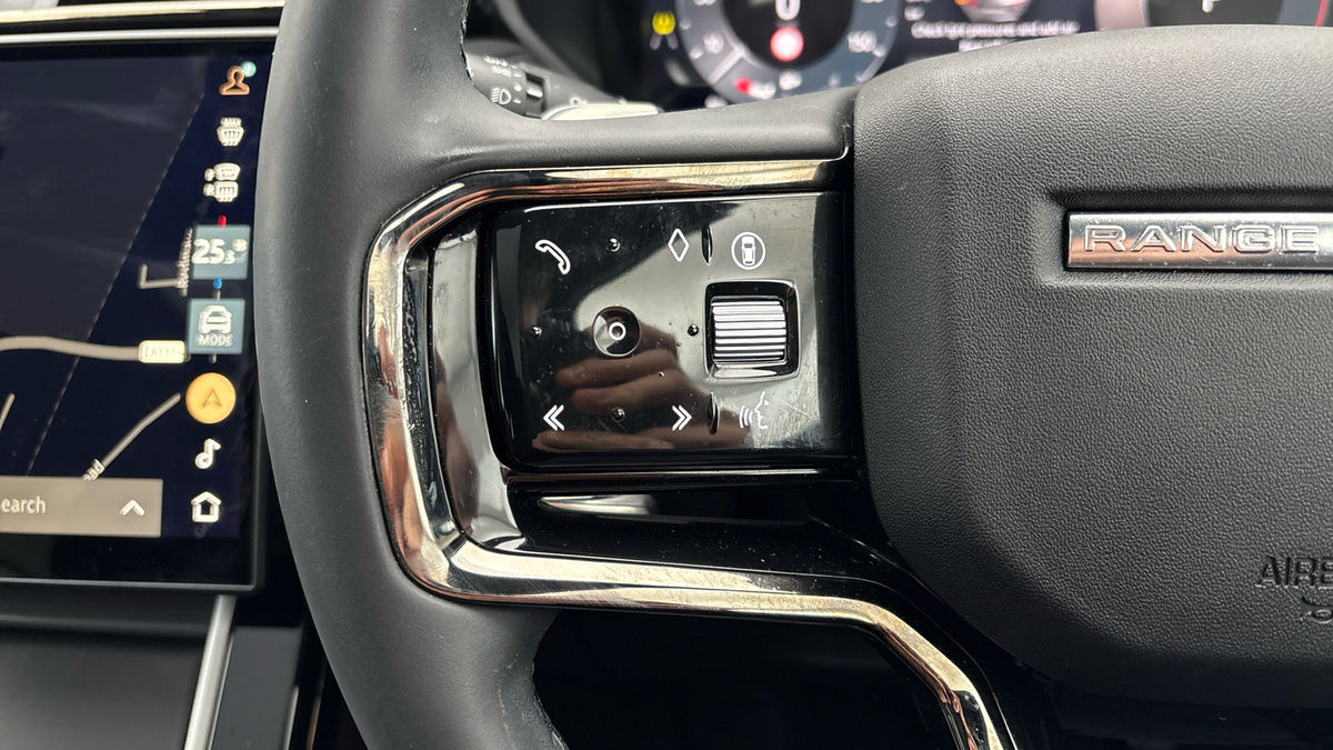 Land Rover Range Rover Velar Image 13