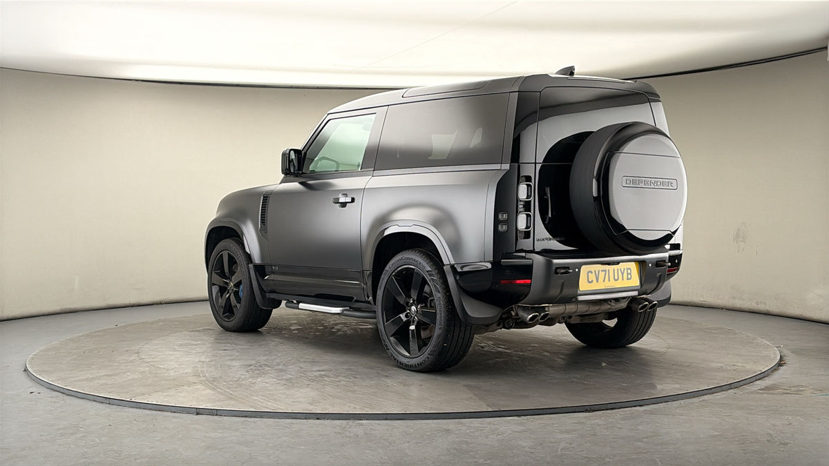 Land Rover Defender 90 Image 2