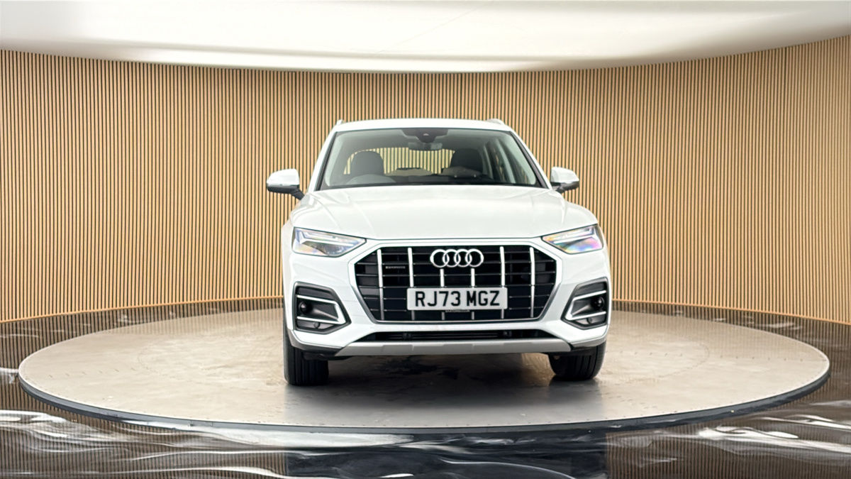 More views of Audi Q5