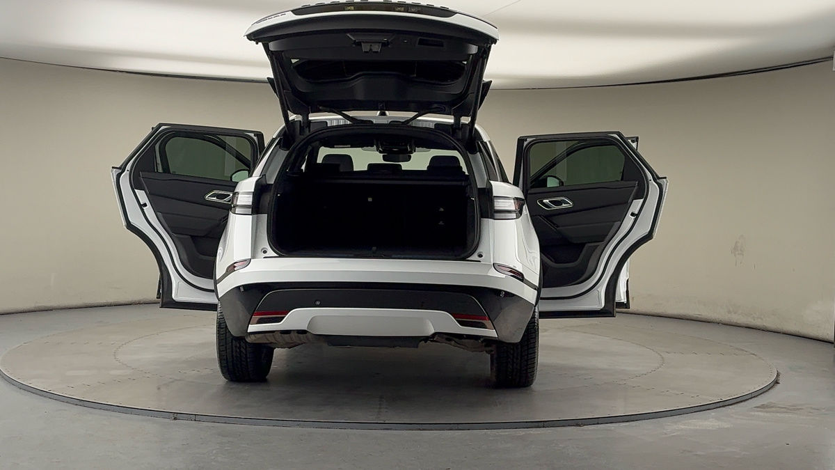 More views of Land Rover Range Rover Velar