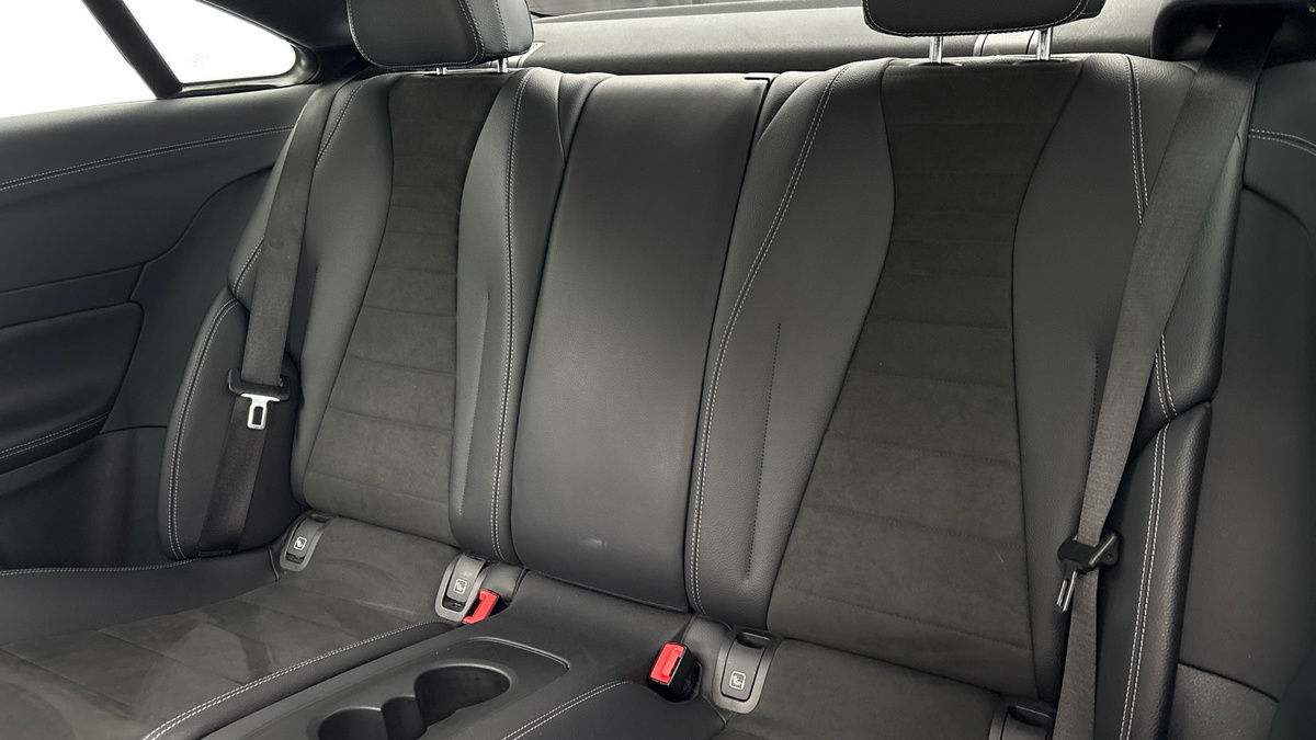 Mercedes-Benz E Class Image 8