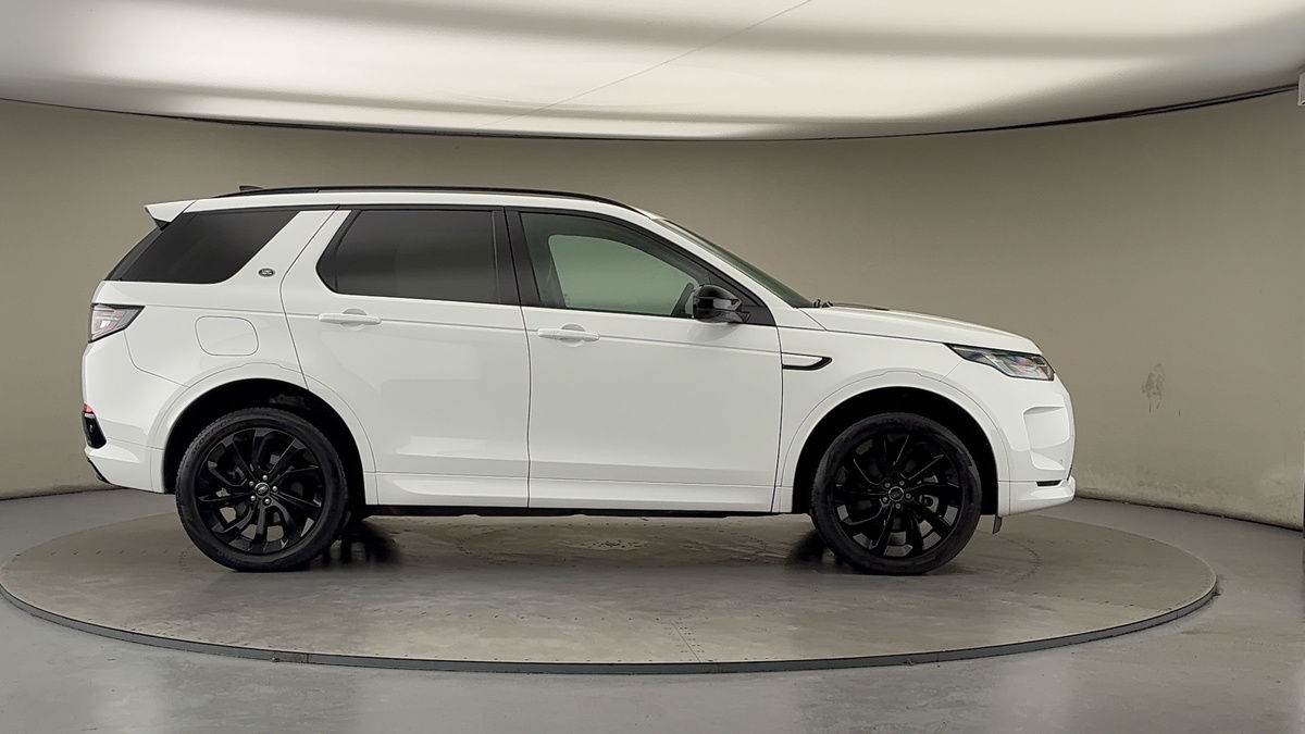 Land Rover Discovery Sport Image 16