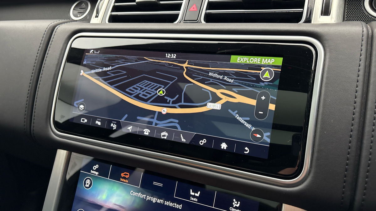 Land Rover Range Rover Image 17