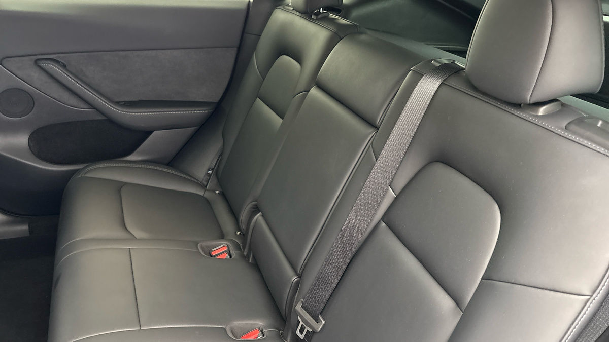 Tesla Model Y Image 8