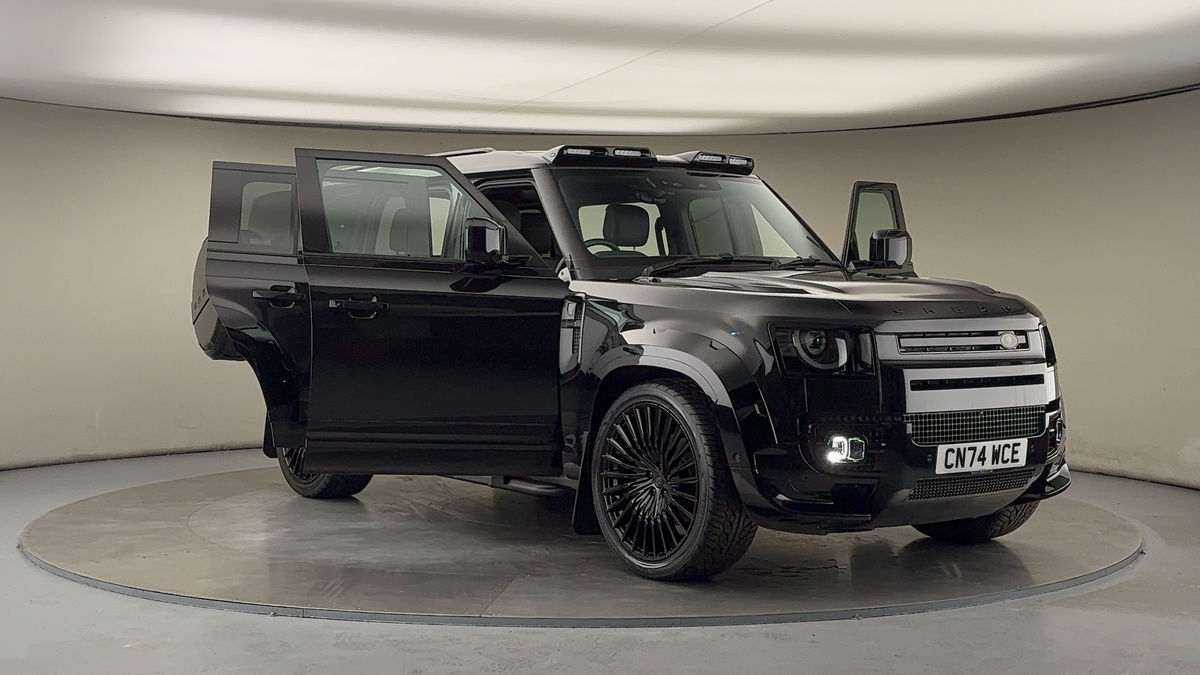 More views of Land Rover Defender 110
