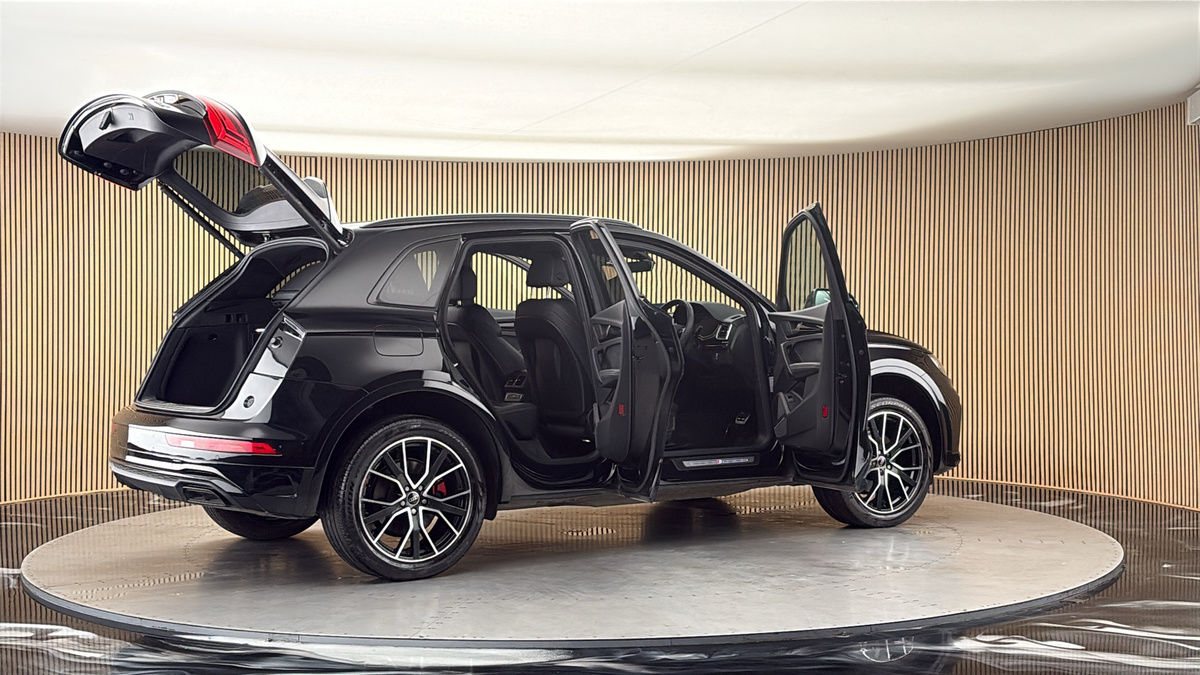 More views of Audi Q5