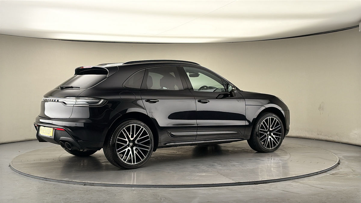More views of Porsche Macan