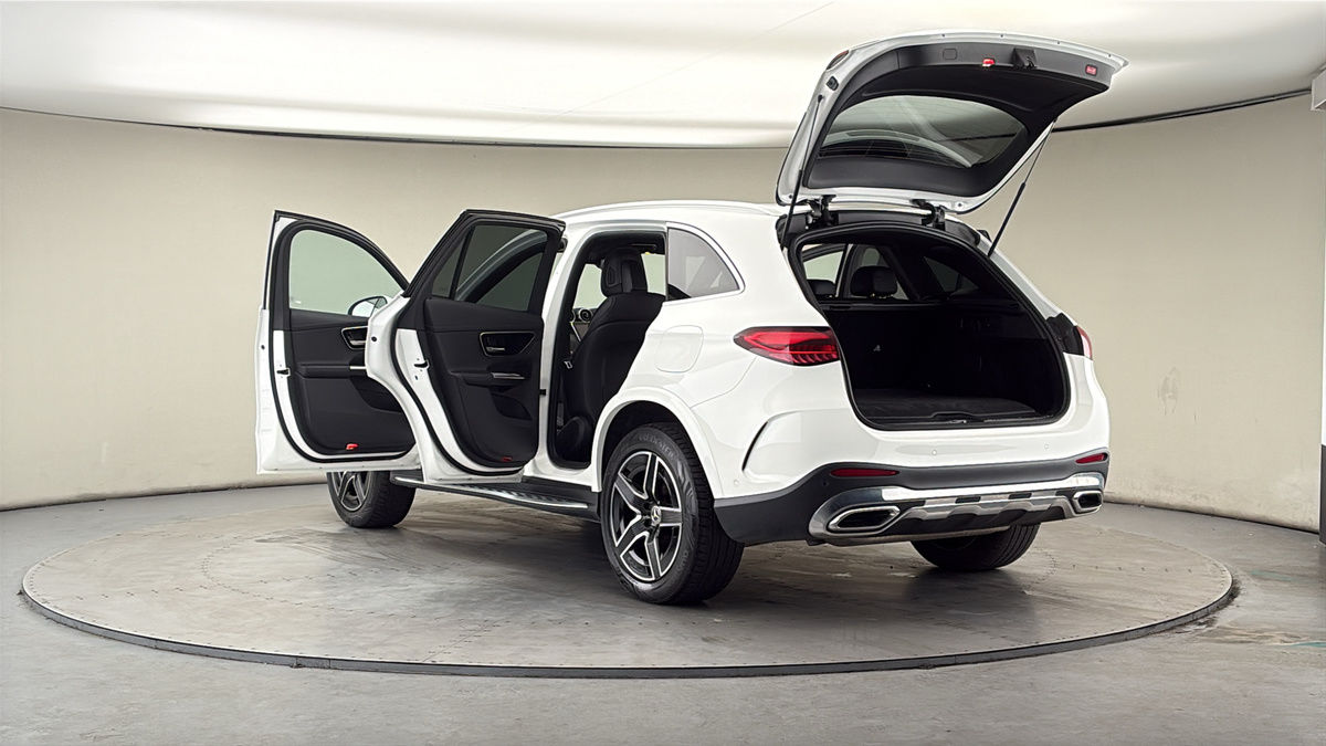 Mercedes-Benz GLC Image 23