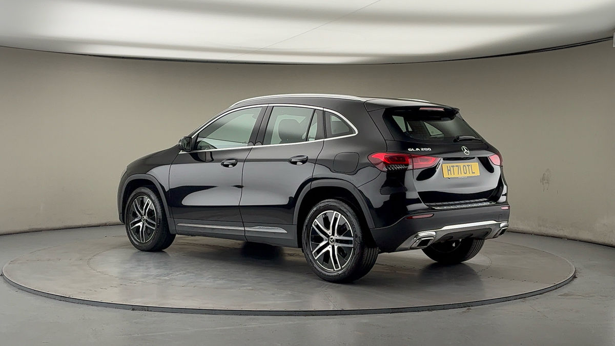 More views of Mercedes-Benz GLA