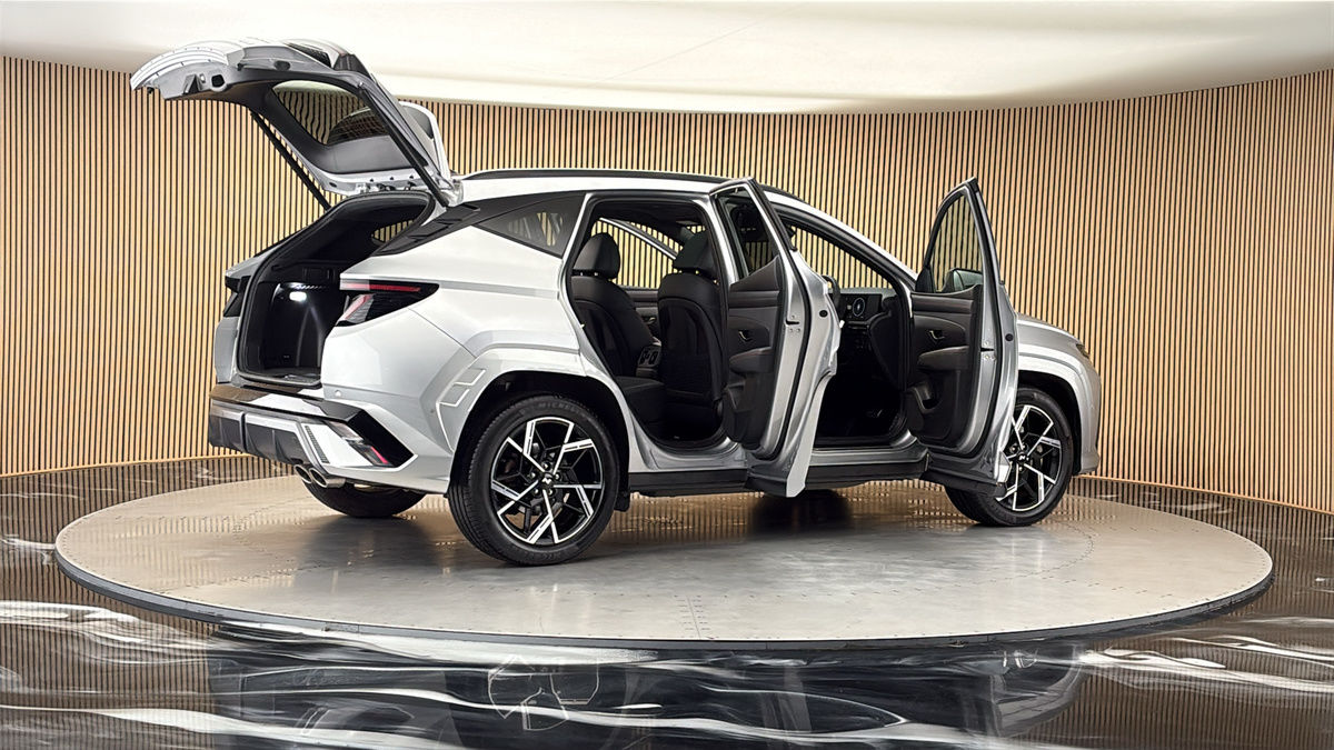 More views of Hyundai TUCSON