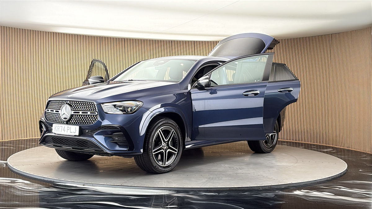 More views of Mercedes-Benz GLE