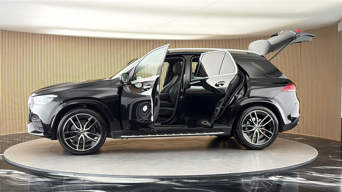 More views of Mercedes-Benz GLE