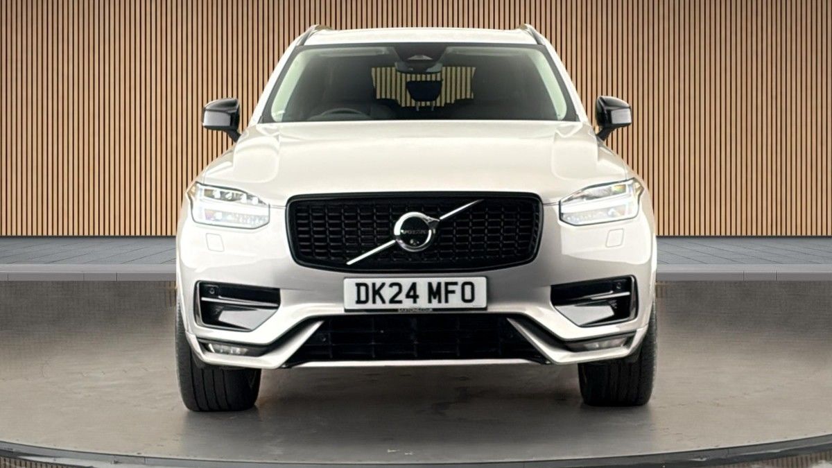 Volvo XC90 Image 3