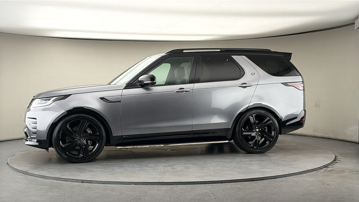 More views of Land Rover Discovery