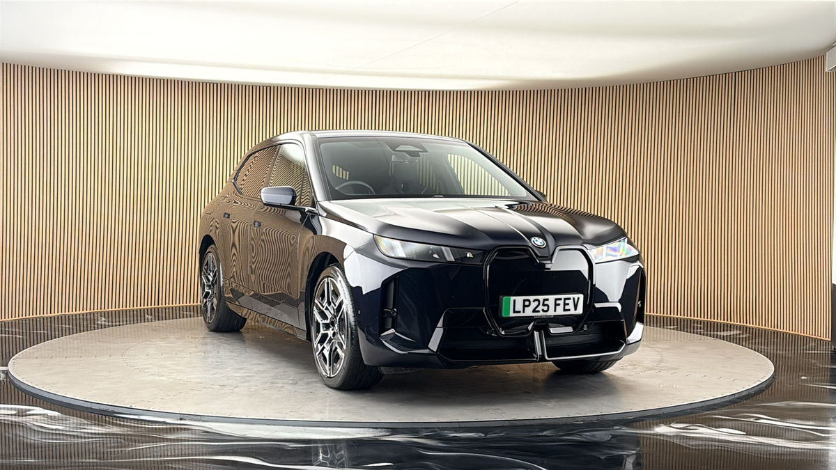 More views of BMW iX