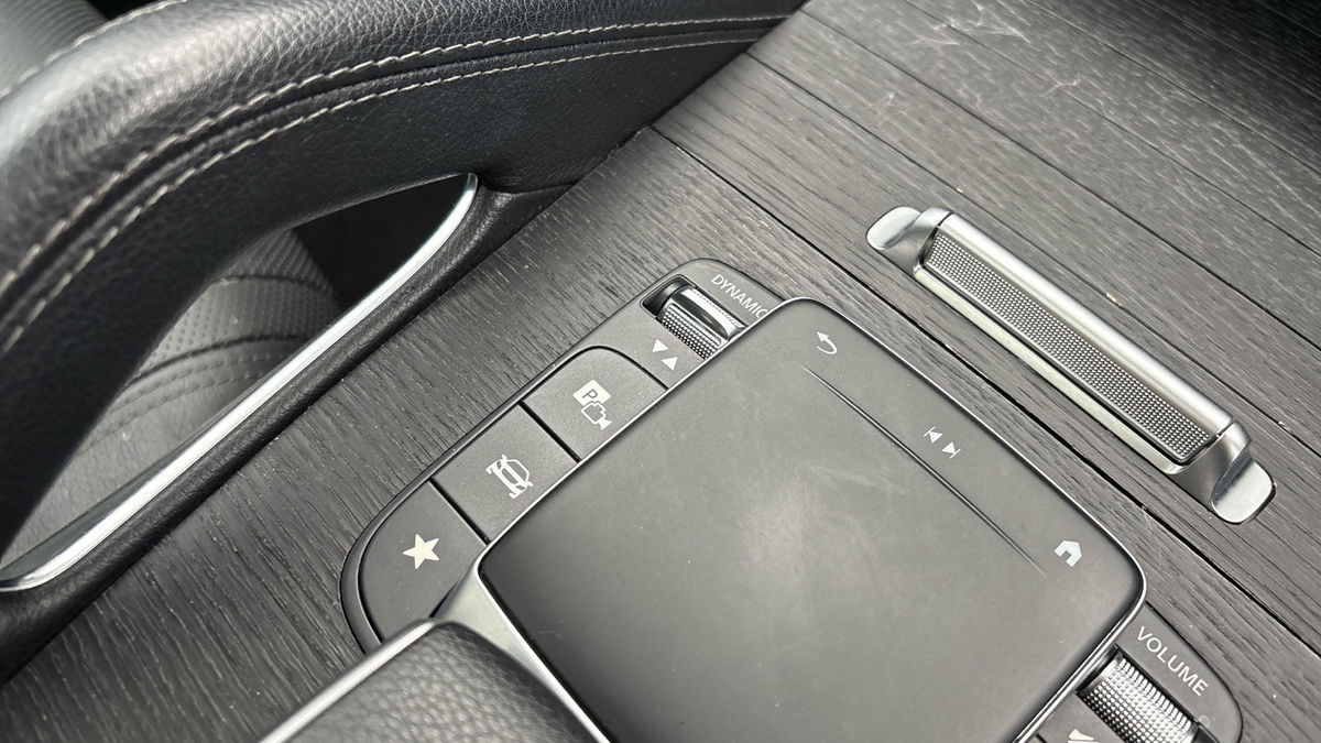 Mercedes-Benz GLE Image 27