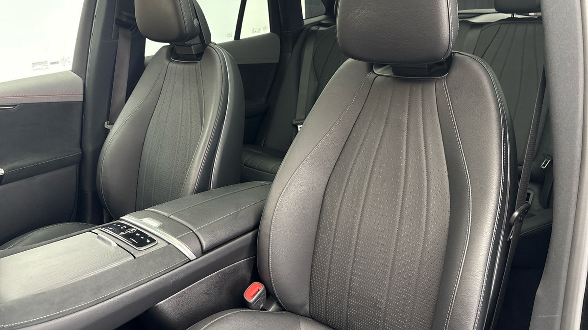 Mercedes-Benz EQE Image 8