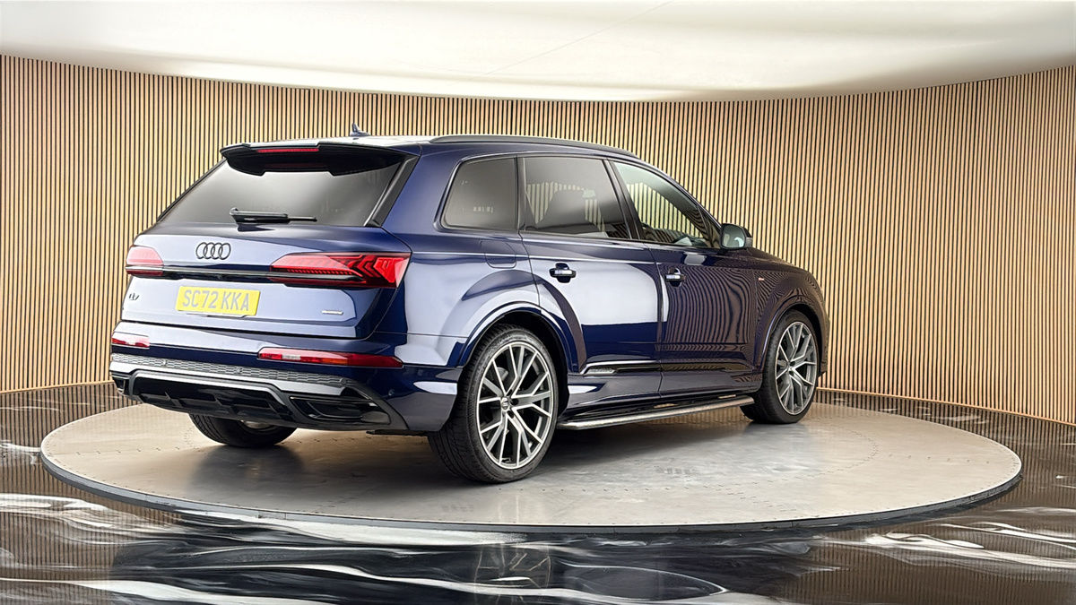 More views of Audi Q7