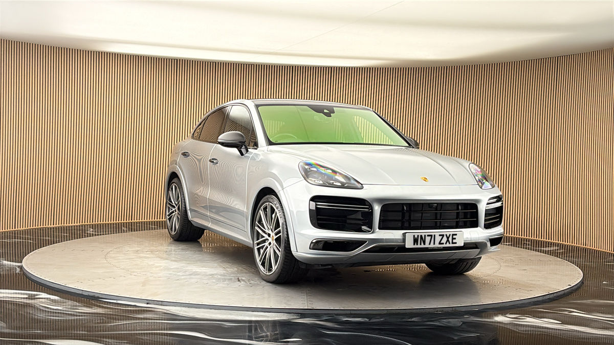 More views of Porsche Cayenne