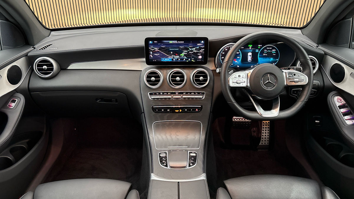 Mercedes-Benz GLC Image 12