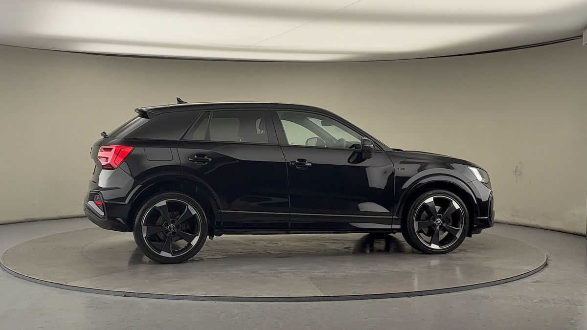 More views of Audi Q2