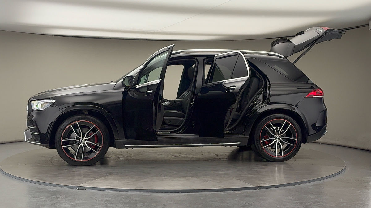 More views of Mercedes-Benz GLE