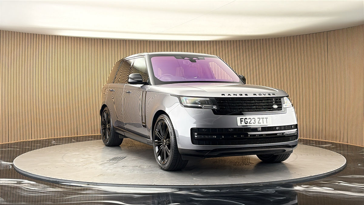 More views of Land Rover Range Rover
