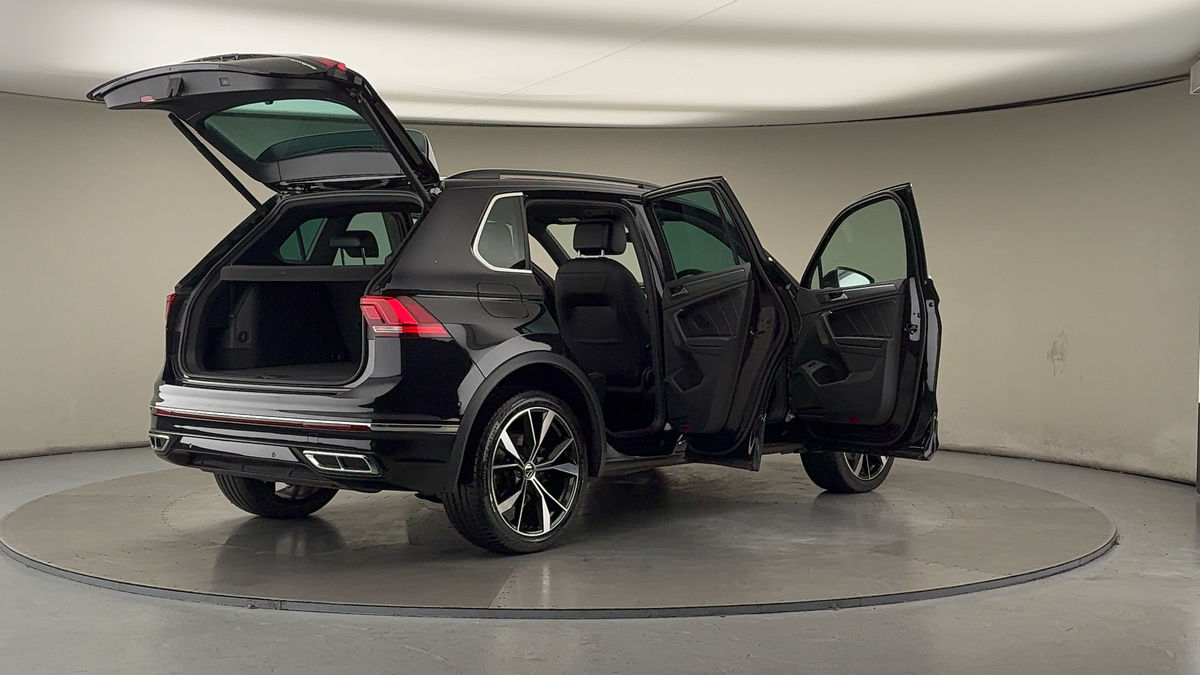 More views of Volkswagen Tiguan