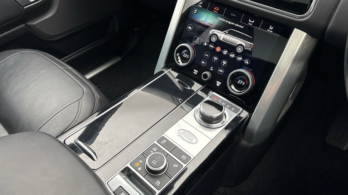 Land Rover Range Rover Image 18