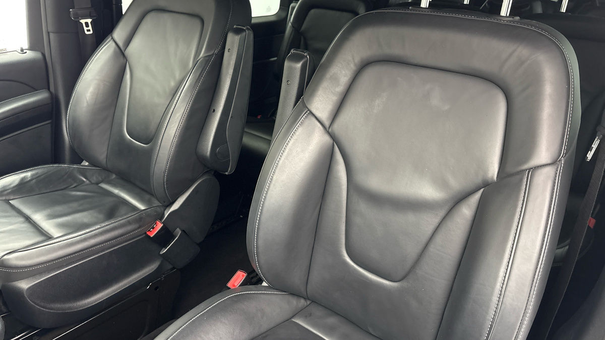 Mercedes-Benz V Class Image 7