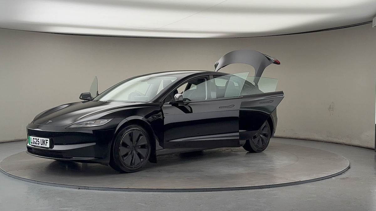 Tesla Model 3 Image 23