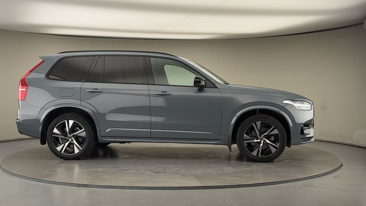 More views of Volvo XC90