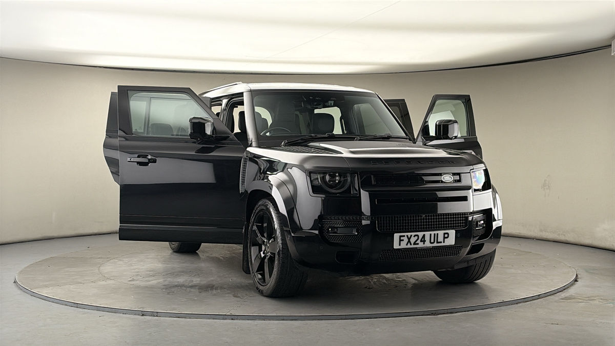 More views of Land Rover Defender 110