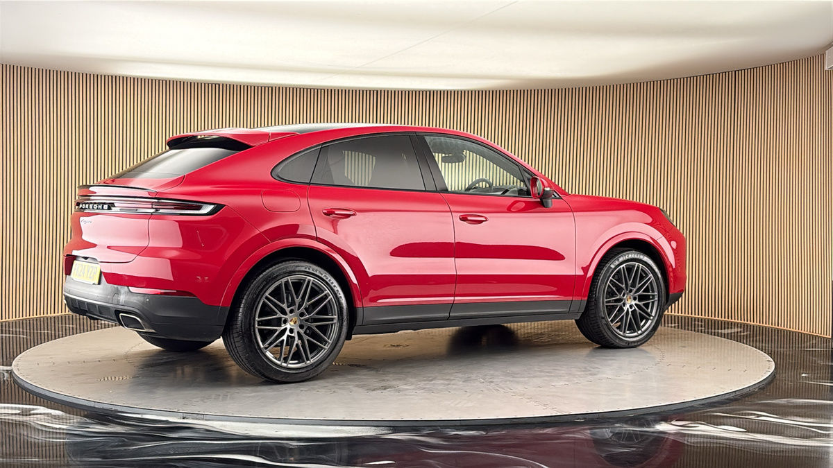 More views of Porsche Cayenne