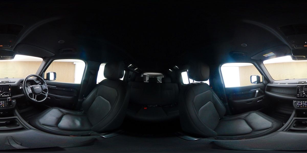 More views of Land Rover Defender 110